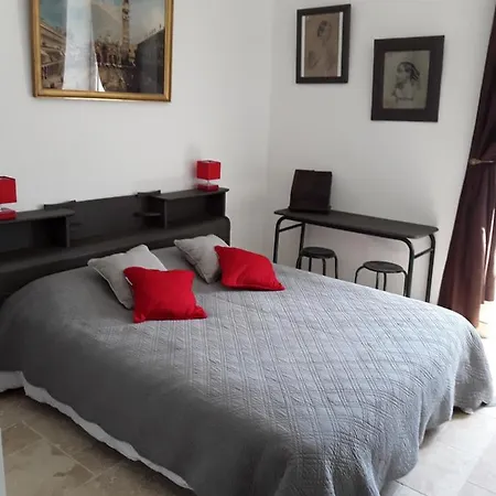Bed and Breakfast Le Moulin A Vent Bertric-Burée Exterior foto