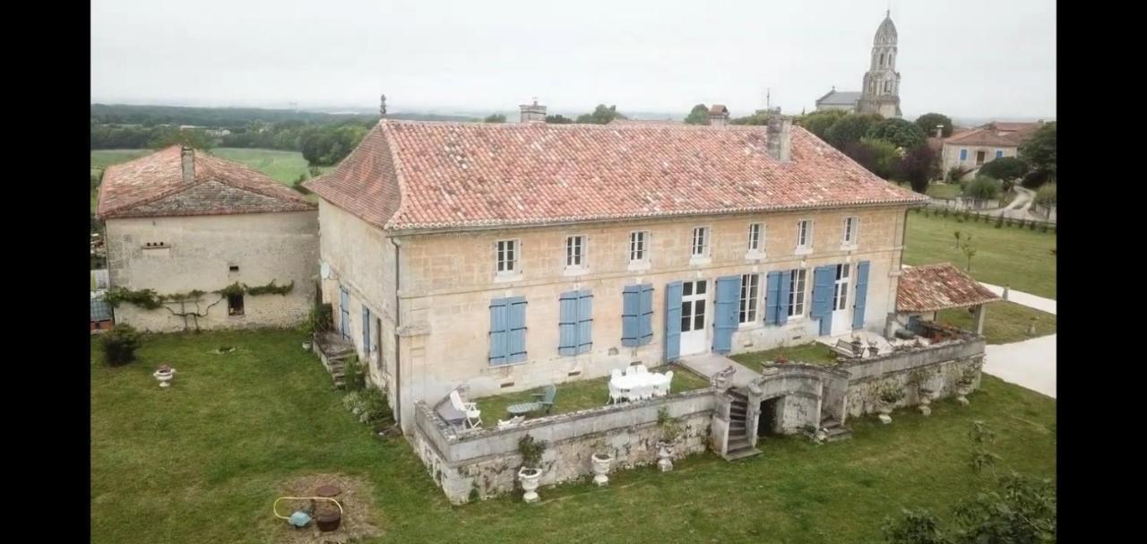 Le Moulin A Vent Bed & Breakfast *